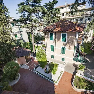 Aurora Aparthotel Roma